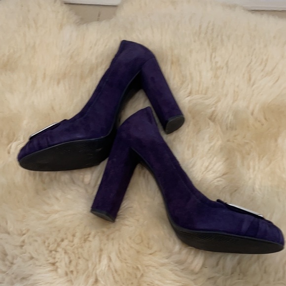 Prada Suede Pumps Authentic - Picture 3 of 12